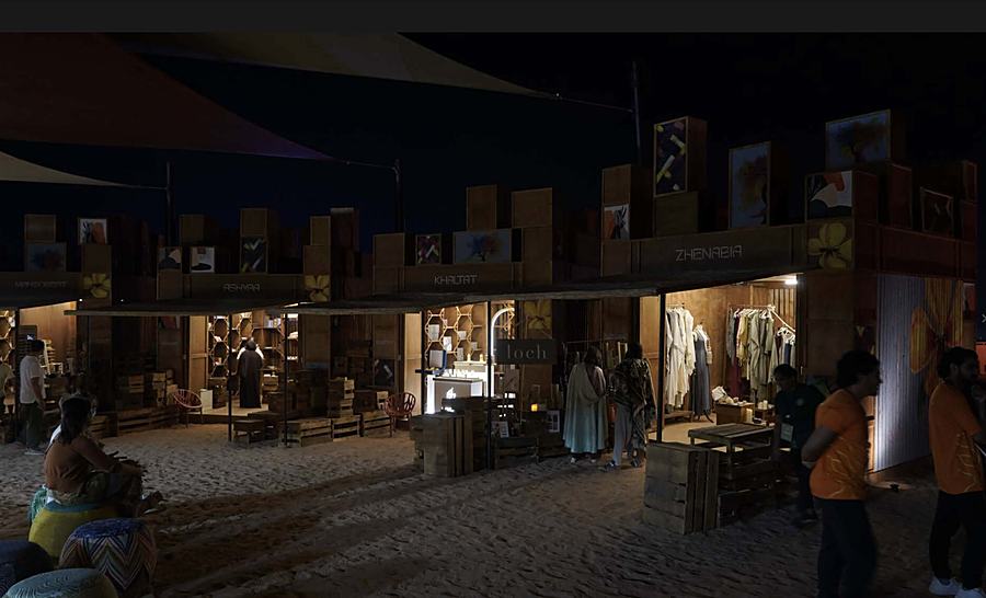 The marketplace after dark